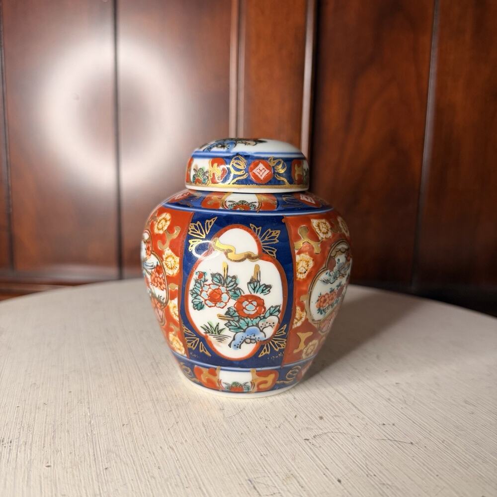 Vintage Gold Imari Hand Painted Ginger Jar Japan 4x3.5" Cobalt Blue and Red